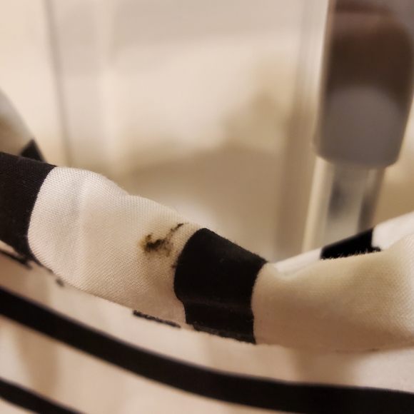 Shirt - Picture 3 of 4